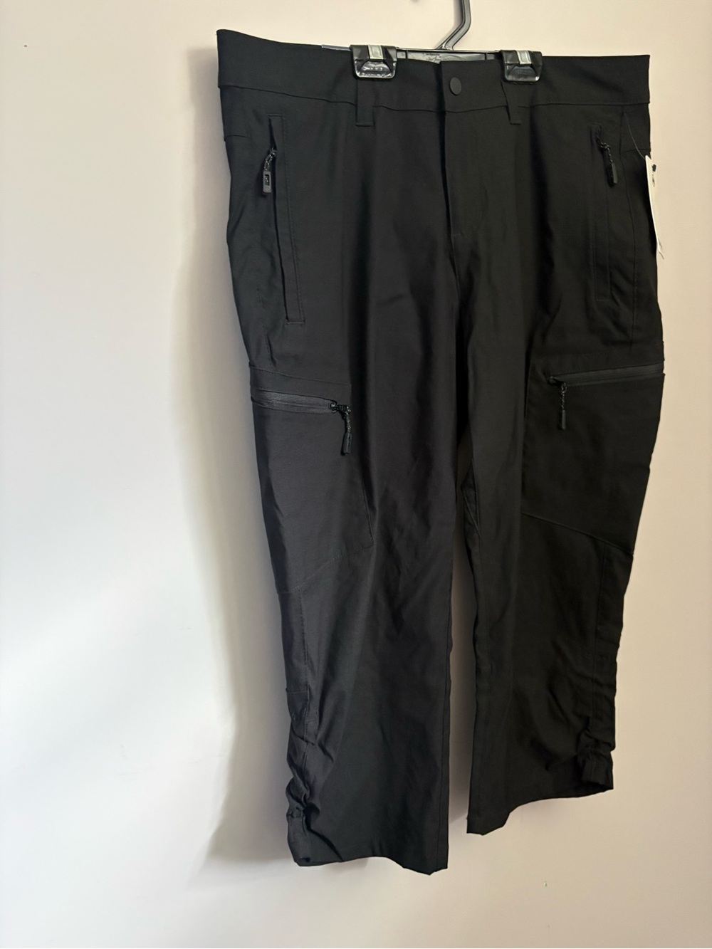 WindRiver Black Cropped Hiking Pants – Size 12 – NWT - Picture 6 of 7